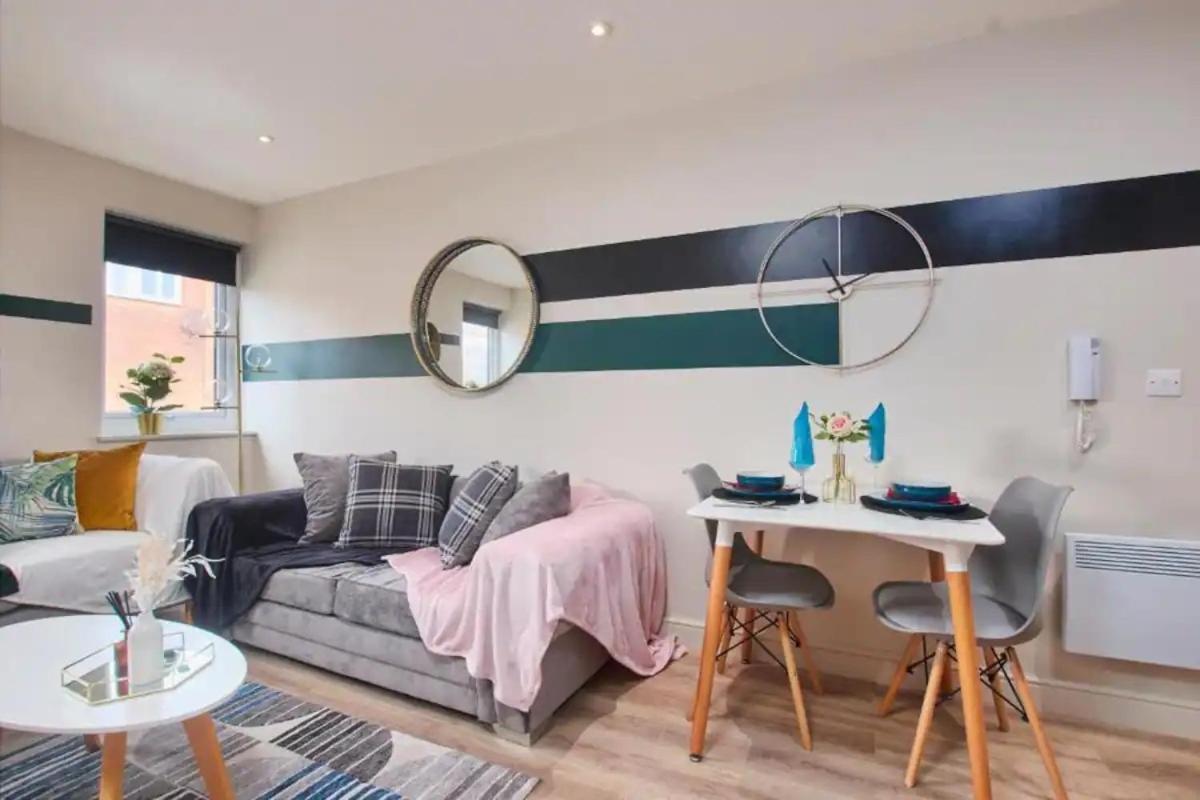 Beautiful 1 Bedroom Flat In Leeds - Sleeps 4 エクステリア 写真
